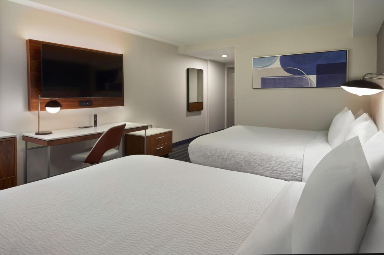 Hotel Courtyard By Marriott Kitchener Zewnętrze zdjęcie