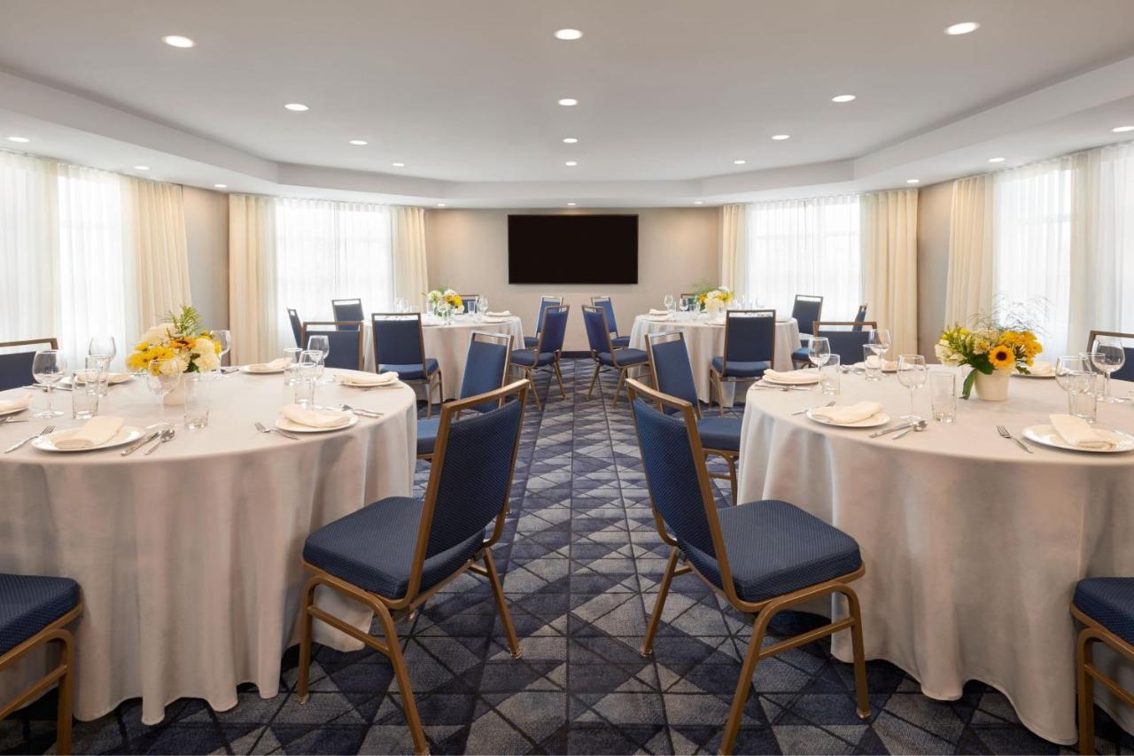 Hotel Courtyard By Marriott Kitchener Zewnętrze zdjęcie