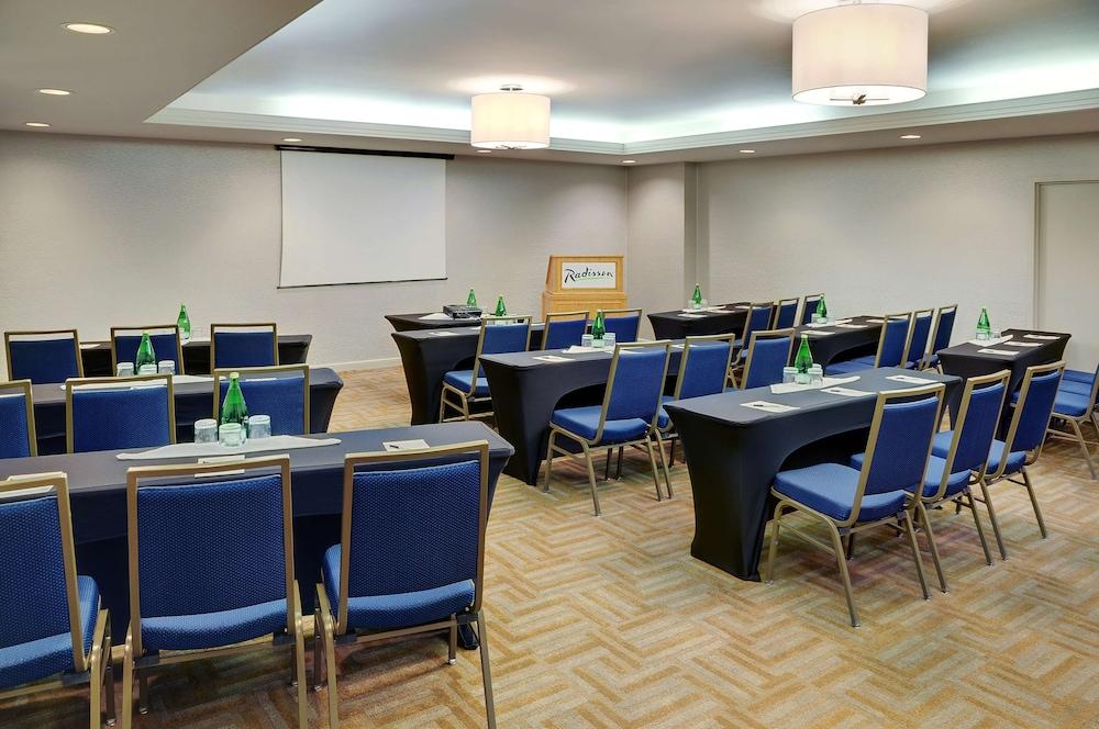 Hotel Courtyard By Marriott Kitchener Zewnętrze zdjęcie